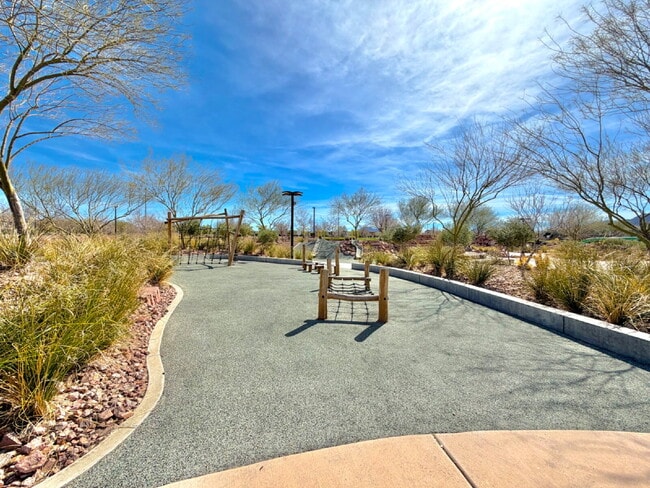 Building Photo - 3 Bedroom Townhome for Rent in Cadence Henderson | Solar Home | Master-Planned Community Near Las...