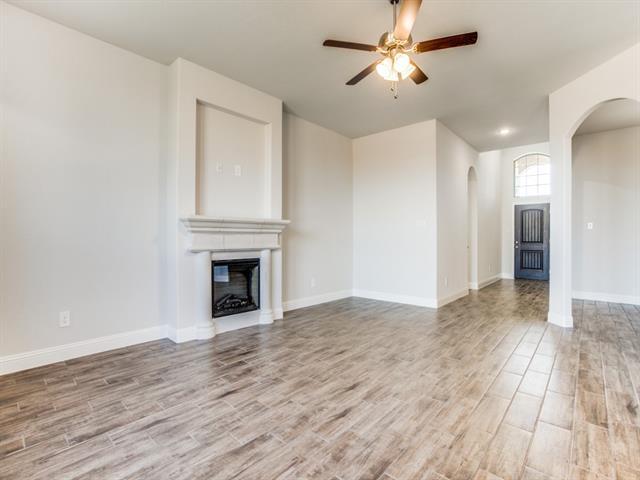 Building Photo - 524 Redbud Dr