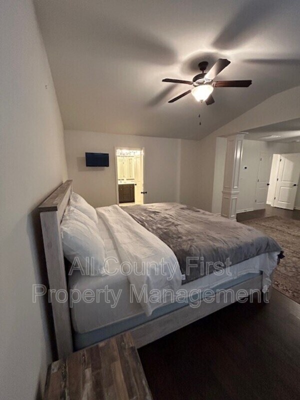 Building Photo - 2662 Stonekey Bend