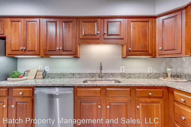 Building Photo - 3 br, 2 bath House - 8101 Connecticut Ave....