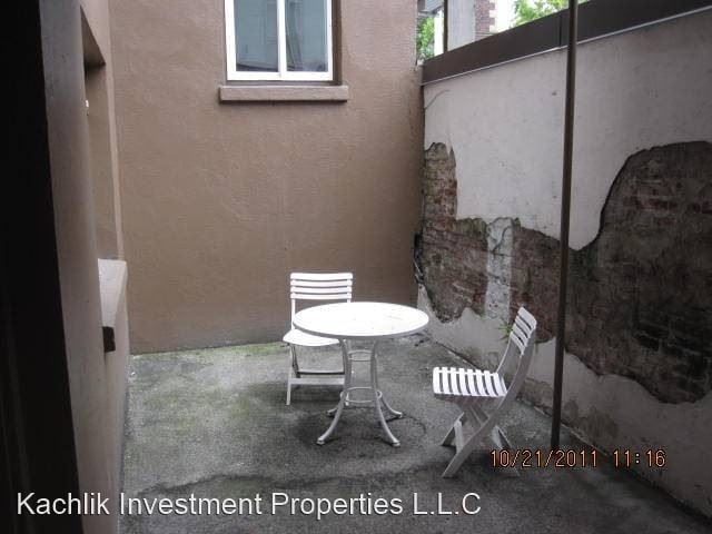 Building Photo - 1225 SW Alder St