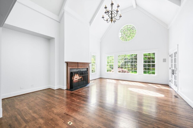 Building Photo - A timeless Cape Cod-style estate!