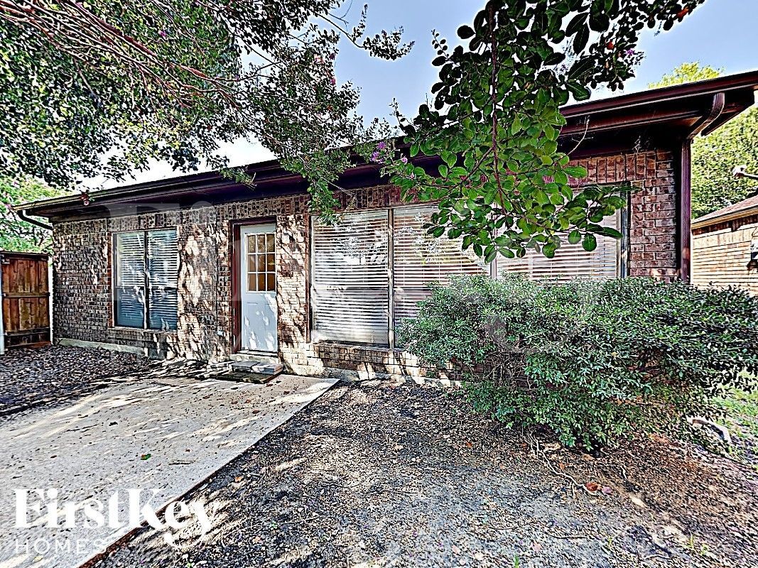 Building Photo - 6816 Dalmation Cir