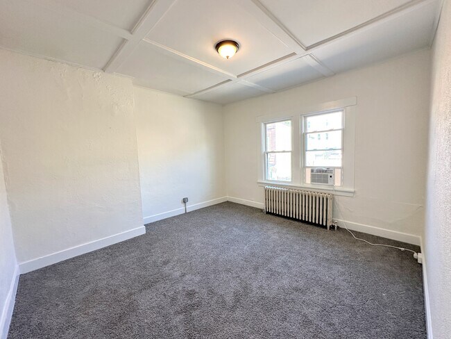 Building Photo - 156 Brownsville Rd