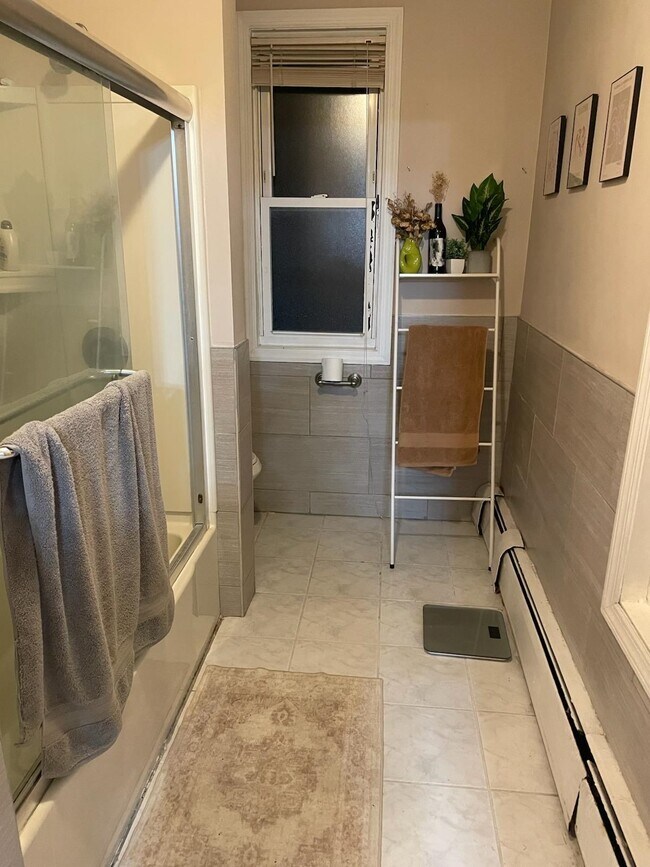 Building Photo - 280 2ND St