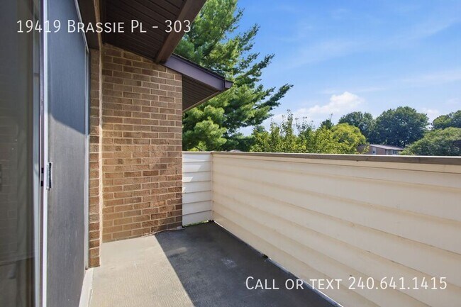 Building Photo - 19419 Brassie Pl