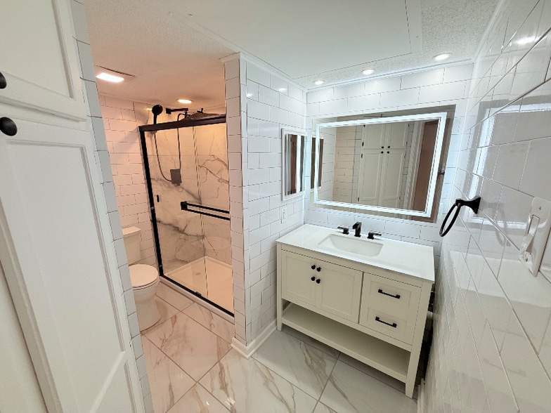 Building Photo - 1504 Lincoln Way