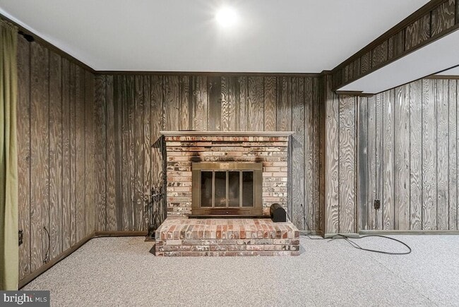 Building Photo - 6912 Eilerson St