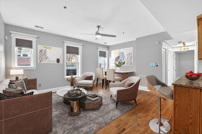 Building Photo - 608 Bramhall Ave