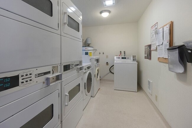 Building Photo - 30125 SW Brown Rd