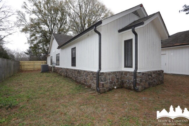 Building Photo - 2309 Forest Hill Irene Rd