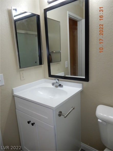 Building Photo - 3151 N Soaring Gulls Dr