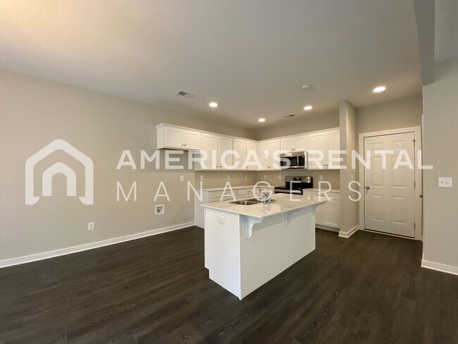 Building Photo - 7945 St.James Dr