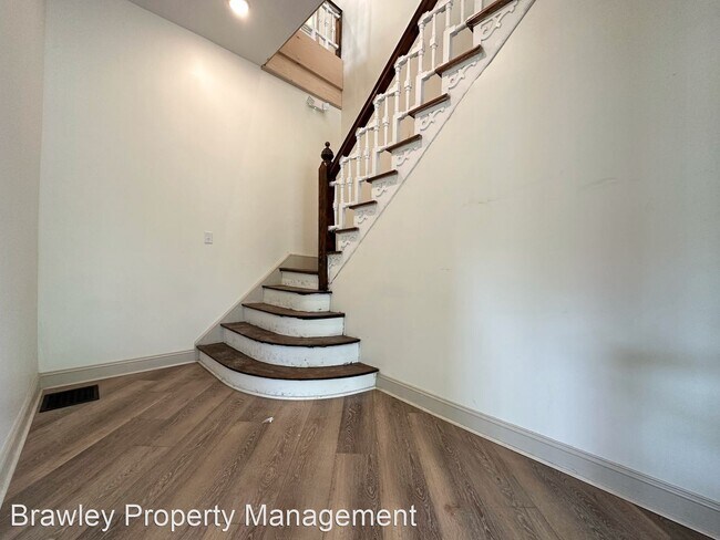 Building Photo - 8 br, 6 bath House - 514 W Kirkwood Ave