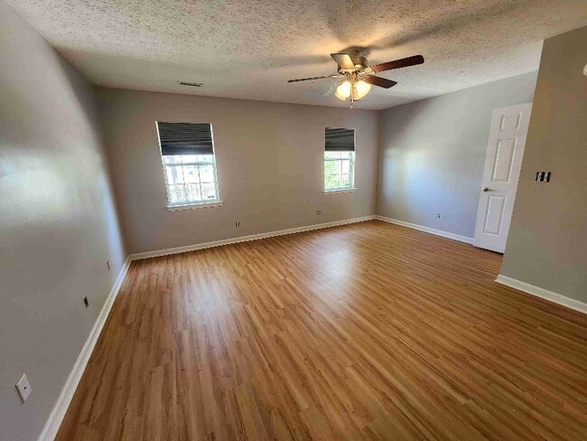 Building Photo - 8065 Resin Rd