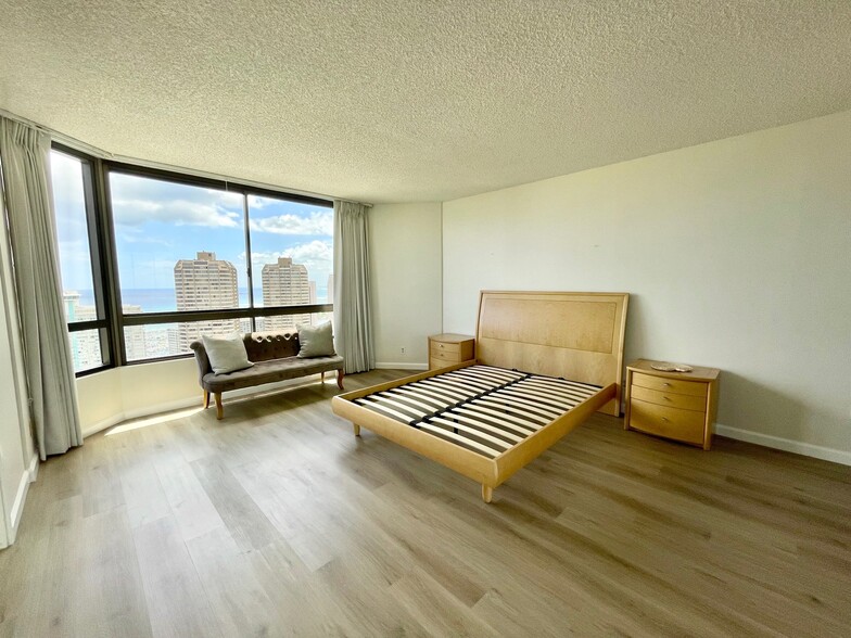 Primary Bedroom - 1910 Ala Moana Blvd