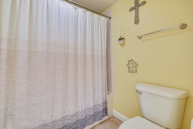 Building Photo - 104 Gulfside Ct