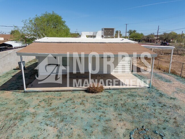Building Photo - Two Bedroom Home in Casa Grande