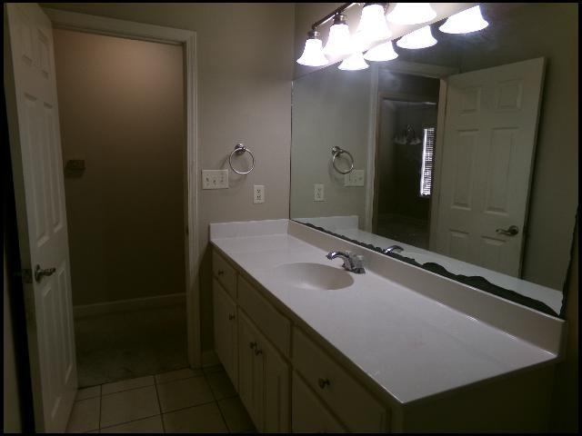 Building Photo - 31 Congressional Dr