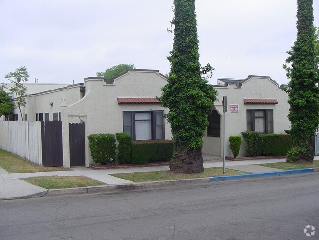 Building Photo - 1360 Euclid Ave