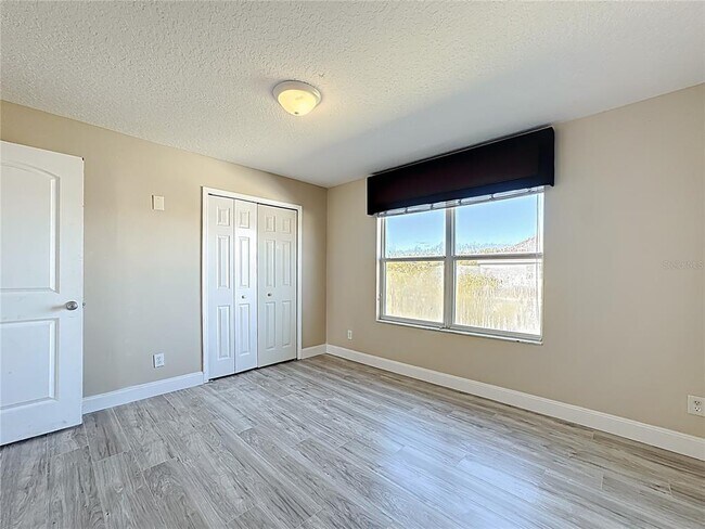 Building Photo - 9551 Bennington Chase Dr