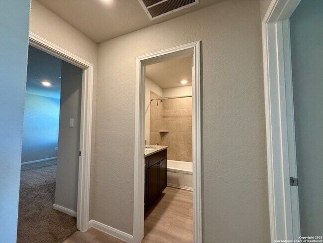 Building Photo - 8127 Glasgow Dr