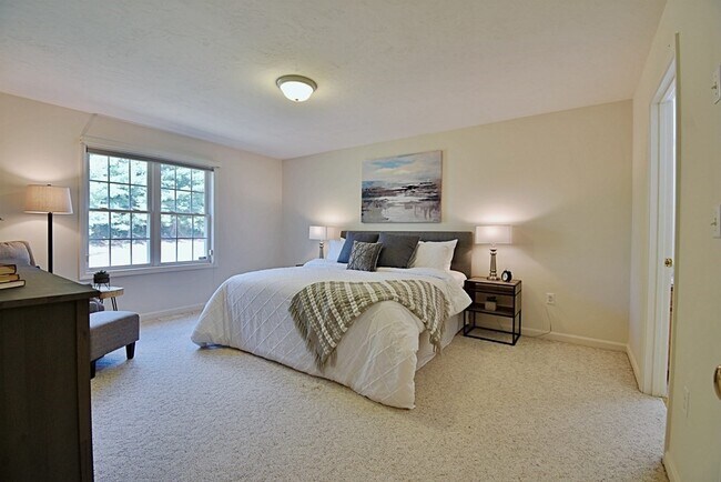 Building Photo - 19 Ptarmigan Dr