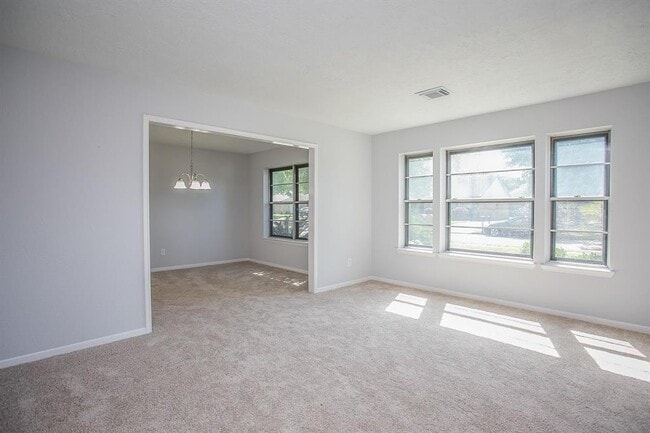 Building Photo - Beautifully renovated 4 bedroom home in a great subdivision