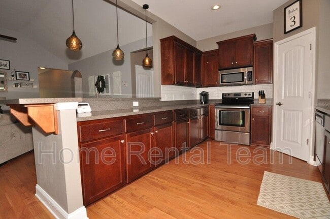 Building Photo - 156 Cottonham Ct