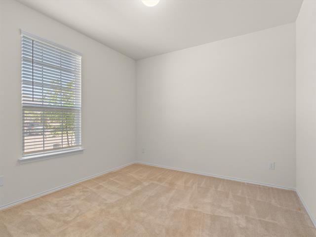 Building Photo - 803 Goldenrod Ln