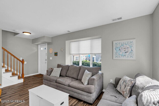 Building Photo - 62-64 Sherman Ave