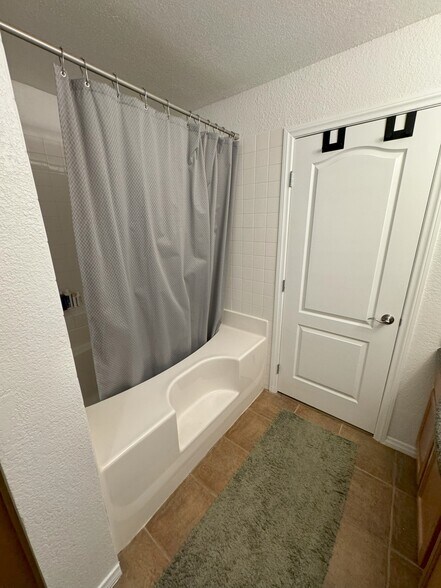 Building Photo - 3145 E Flamingo Rd