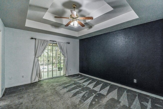 Building Photo - 409 Gina Dr