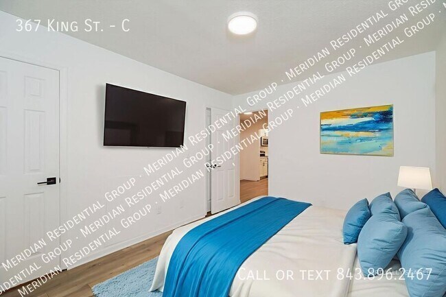 Building Photo - 367 King St