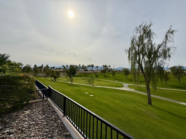 Building Photo - Home in the desirable Del Webb Community