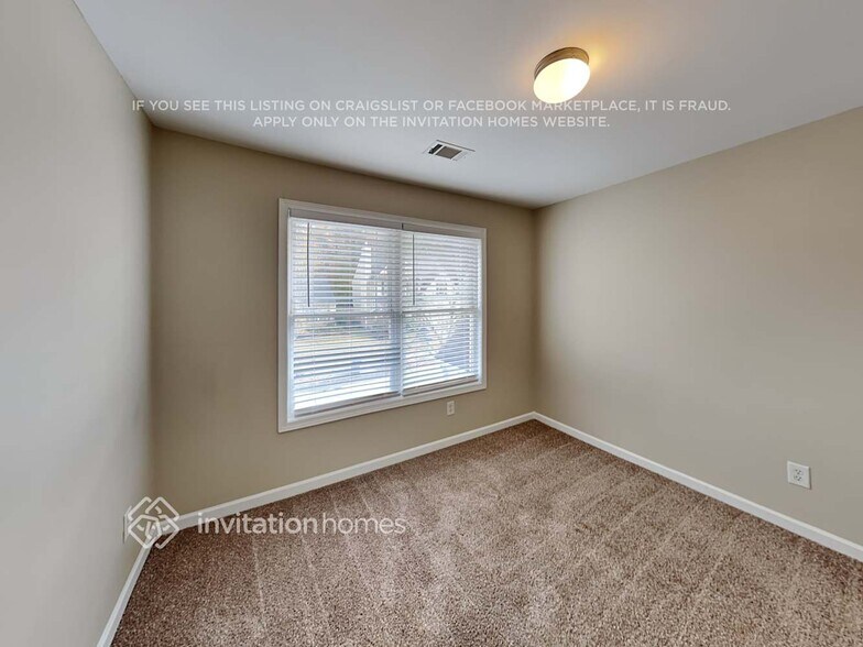 Building Photo - 1392 Summer Hill Ct