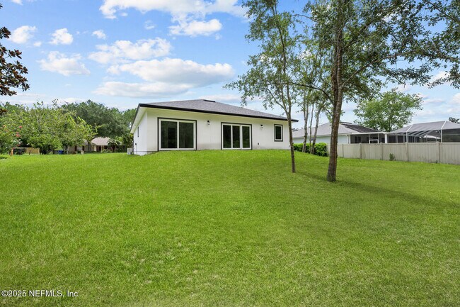 Building Photo - 213 Deportivo Dr