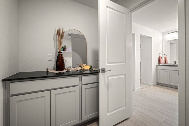 Building Photo - 6396 Laud Pt