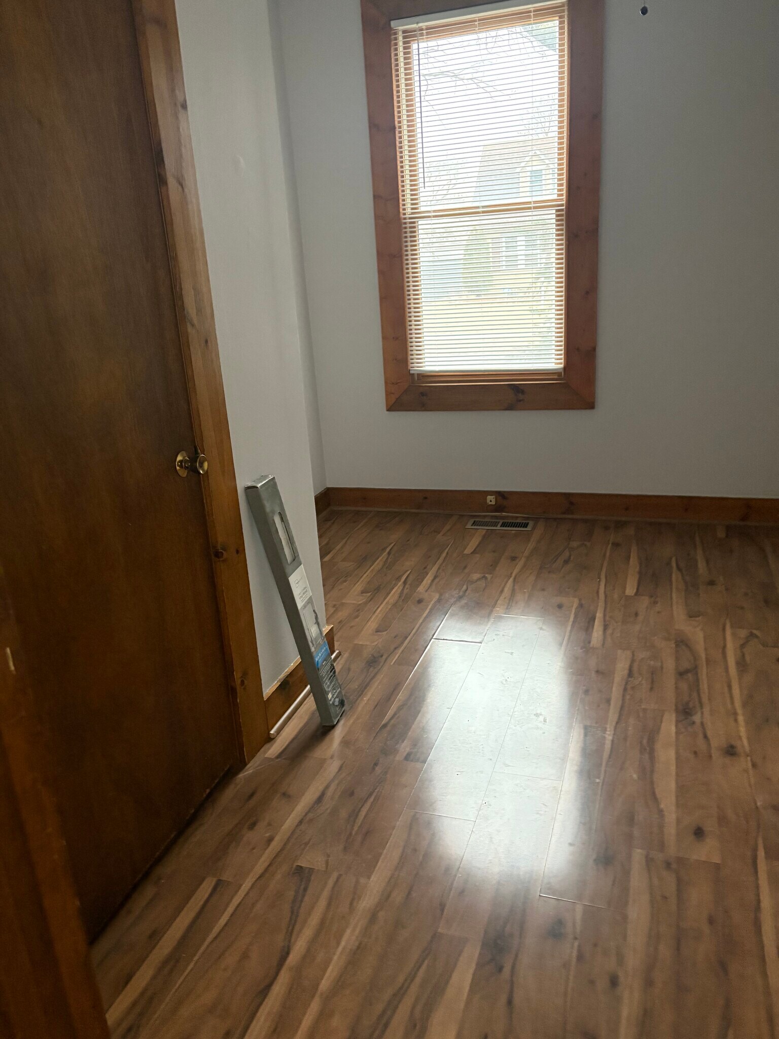 Bedroom - 18321 Morris Ave