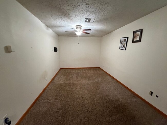 Building Photo - Beautiful 4bed/3bath Home Available for Rent in Central Norman!!