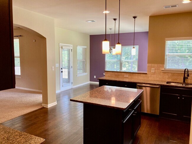 Building Photo - Spacious Grovetown Home