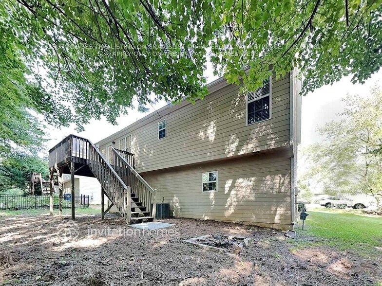 Building Photo - 4949 Lighthouse Pointe