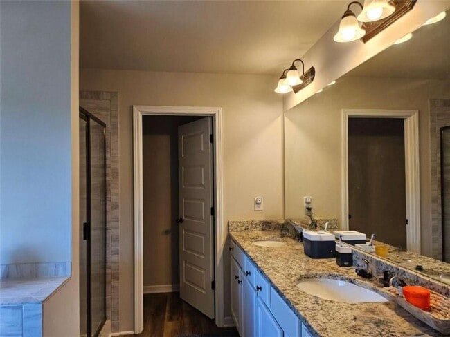 Building Photo - 4962 Zoya Ct