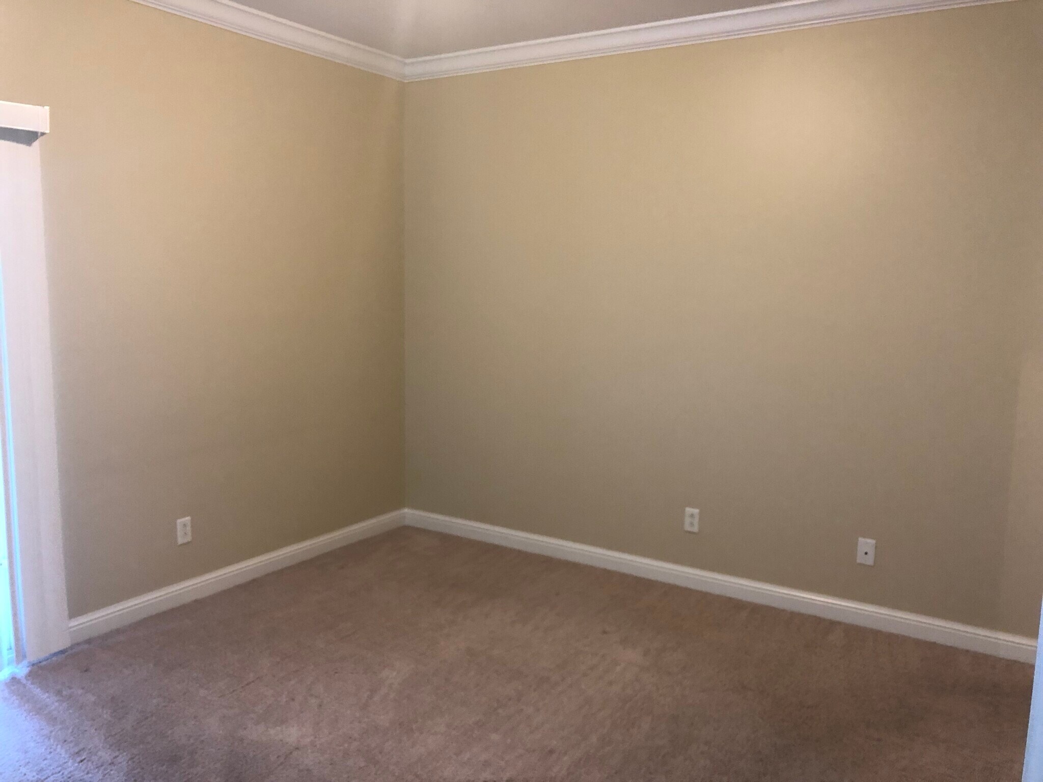 Building Photo - 7338 Amherst Ave