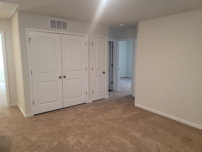 Building Photo - Newer Construction Home in Creedmore Hills!