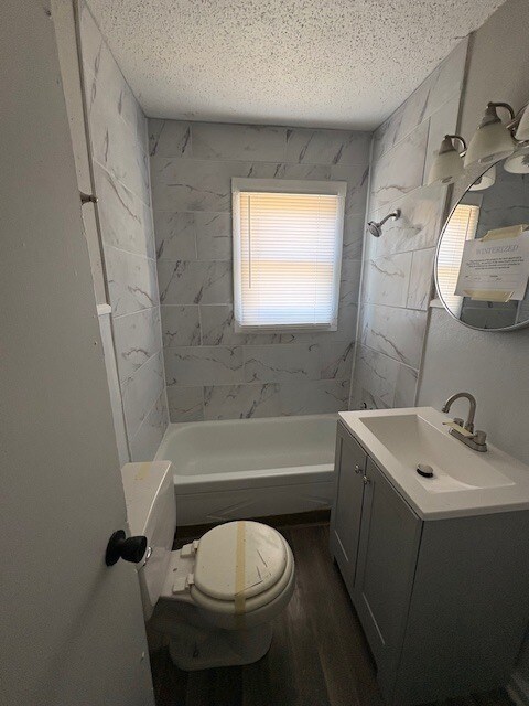 Building Photo - 1701 SW Jefferson Ave