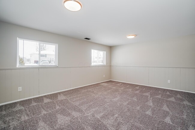 Building Photo - 6373 Faircrest Rd