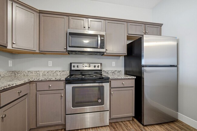 Interior Photo - 1031 Ekstam