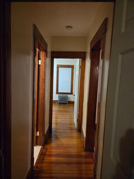 Building Photo - 43 Ozark St