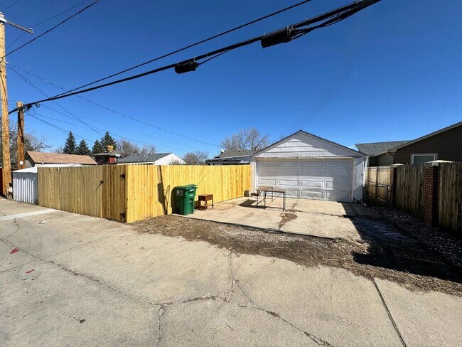 Building Photo - 2691 S Linley Ct